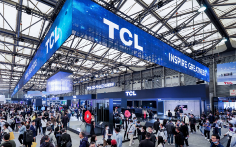 TCL斩获多项艾普兰奖，AWE展会狂秀肌肉