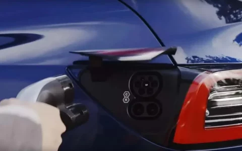 特斯拉在柏林超级工厂安装V4超级充电站