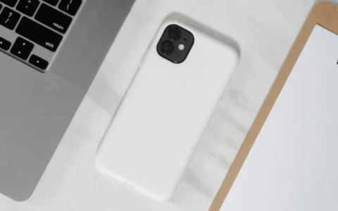 注重视觉效果  iPhone 15全系将标配三星M12 OLED屏