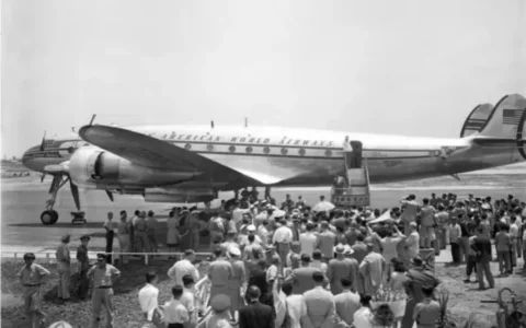 圣地亚哥513航班事件 飞机事故空中飞行35年后降落