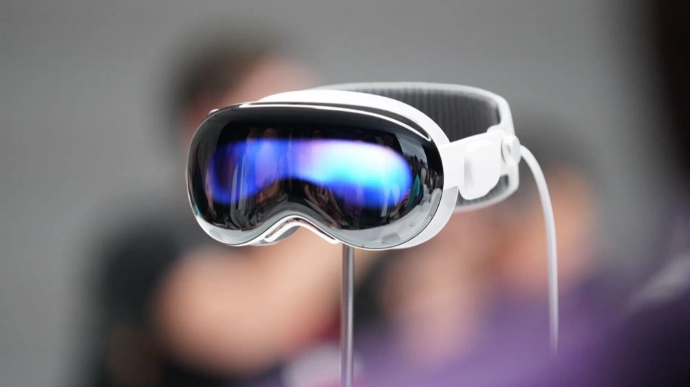 苹果Apple Vision Pro 头显邀请开发者亲身体验
