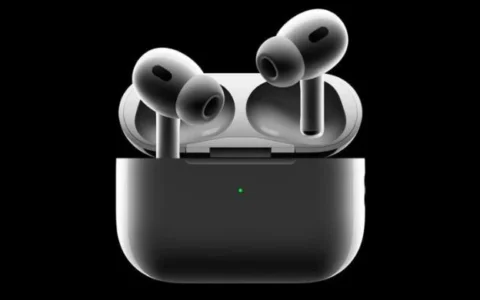 消息称苹果计划在iPhone 15发布会上发布带有USB-C充电盒的新款AirPods