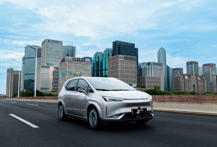争做最懂15万级用户的SUV,合创Z03后发突围