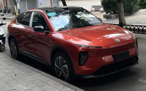 蔚来新EC6车型被发现 定位高级电动轿跑SUV