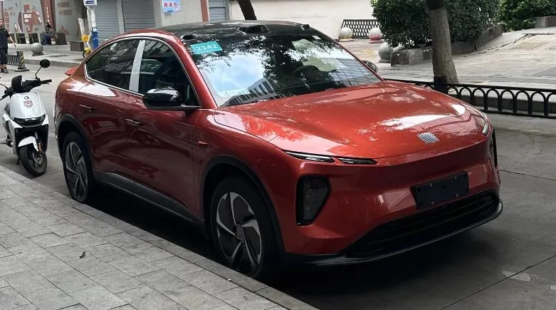 蔚来新EC6车型被发现 定位高级电动轿跑SUV