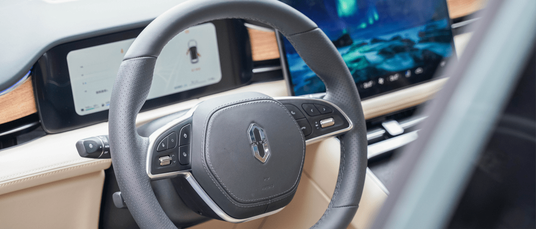 问界M5智驾版VS理想L7 Max,智能安全较量谁更胜一筹?