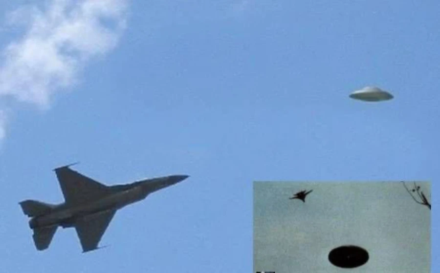 新加坡空军基地惊现UFO 机长爆料战机曾被外星人控制