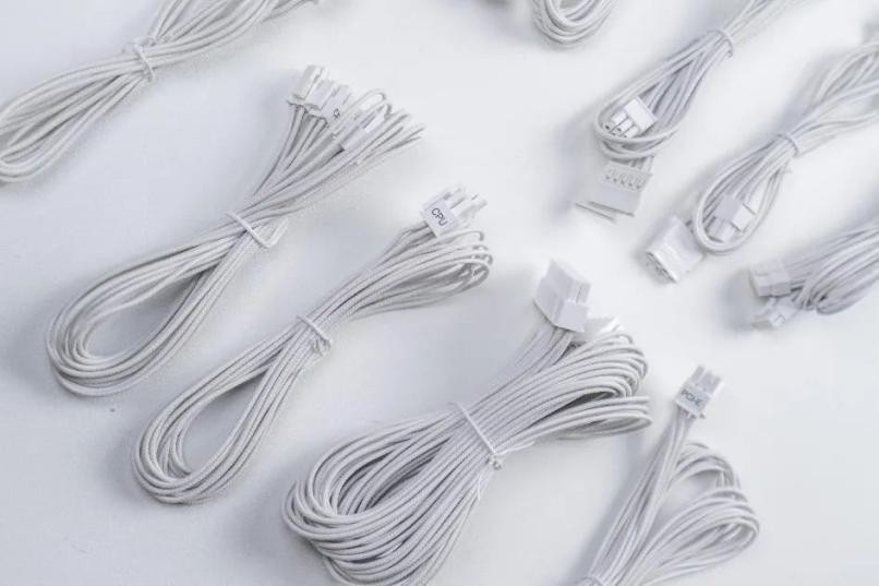 超高性价比,传家宝新选择! 耕升 星极破冰1000W电源深度评测