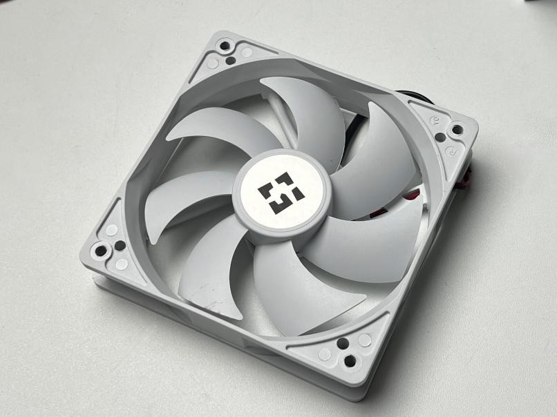 超高性价比,传家宝新选择! 耕升 星极破冰1000W电源深度评测