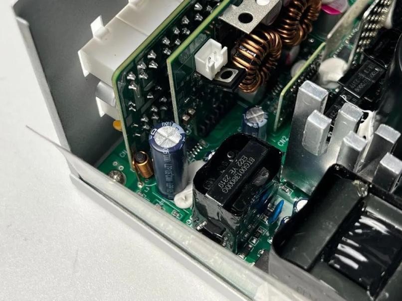 超高性价比,传家宝新选择! 耕升 星极破冰1000W电源深度评测