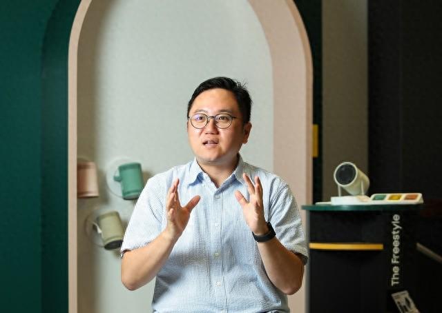 重新定义便携观影:三星打造第二代TheFreestyle随享智能投影仪