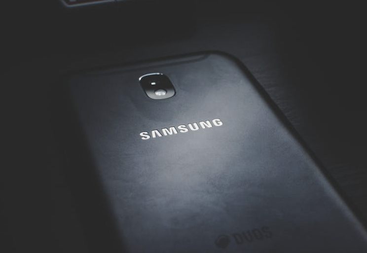 三星 Galaxy S24 Ultra 手机长焦方案曝光，10 倍光学变焦砍成 5 倍
