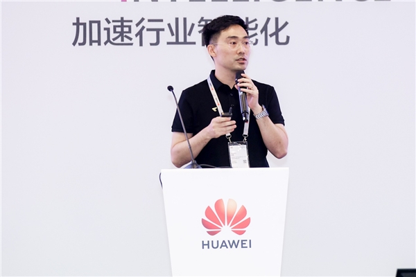 华为坤灵面向中小企业重磅发布10余款数通新品,打造高品质网络