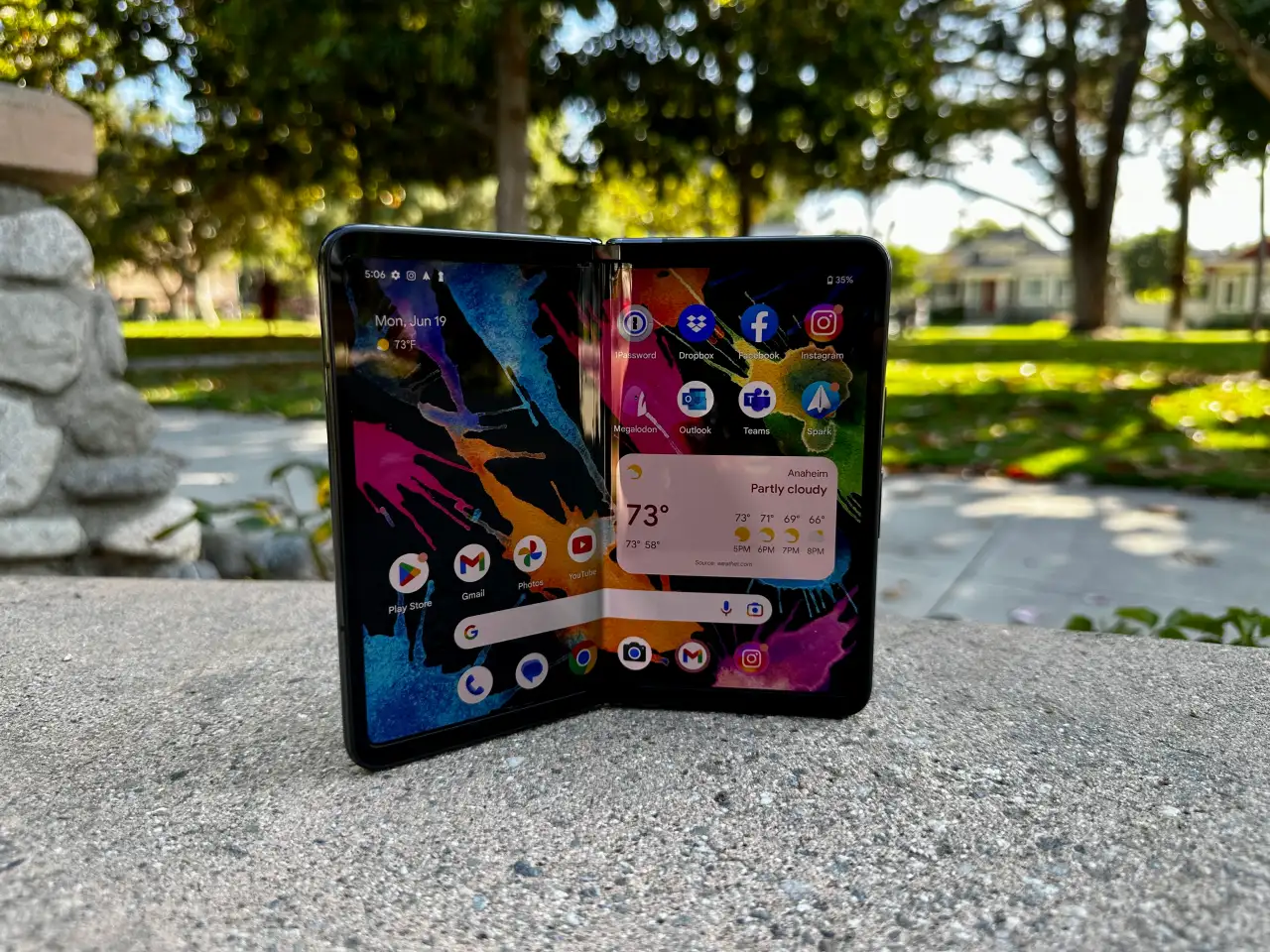 Google程序代码透露存在新的折叠屏手机 Pixel Flip或Pixel Fold 2