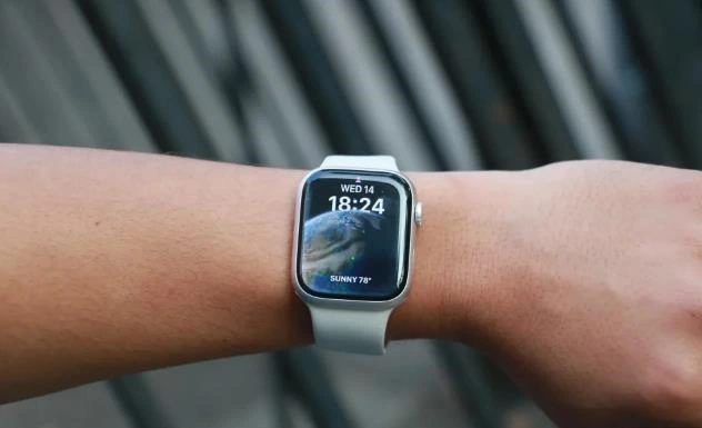 苹果Apple Watch Series 8价格跌至225美元新低