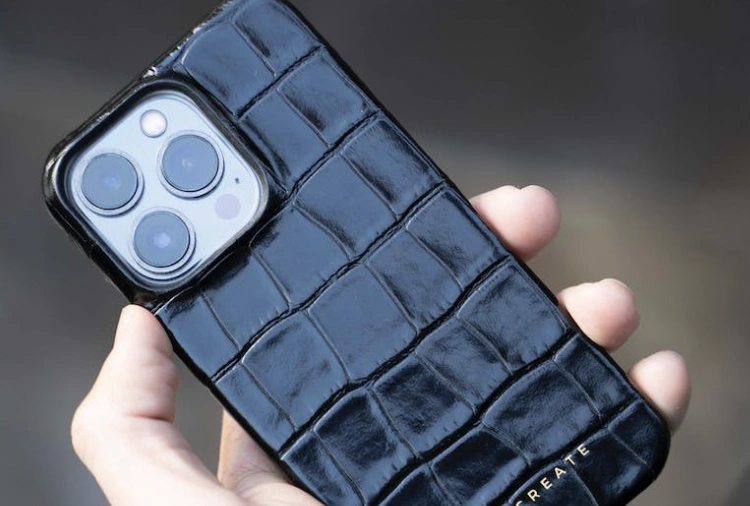 苹果 iPhone 15 全系内置高通 X70 基带   5G 性能方面显著的提升