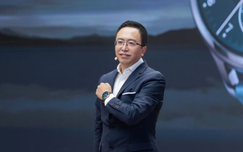 荣耀手表4 Pro发布售价1599元起   融合全新科技之智演绎全新魅力