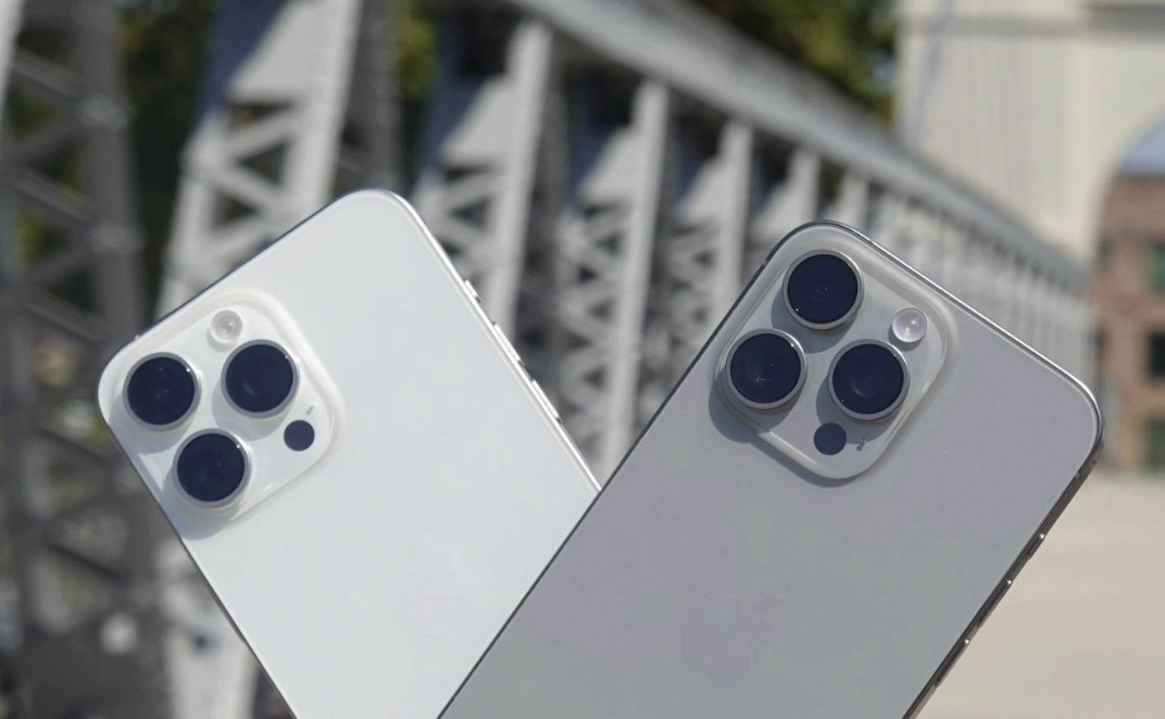 AT&T：苹果 iPhone15 系列预订量创多年来新高