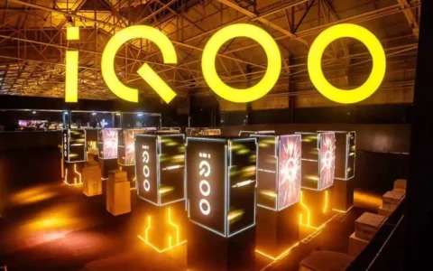iQOO 12手机预热：支持144Hz刷新率