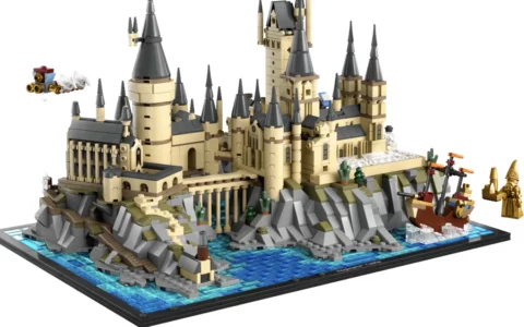 LEGO官网霍格沃茨城堡和庭院 76419促销中  仅需169.99美元