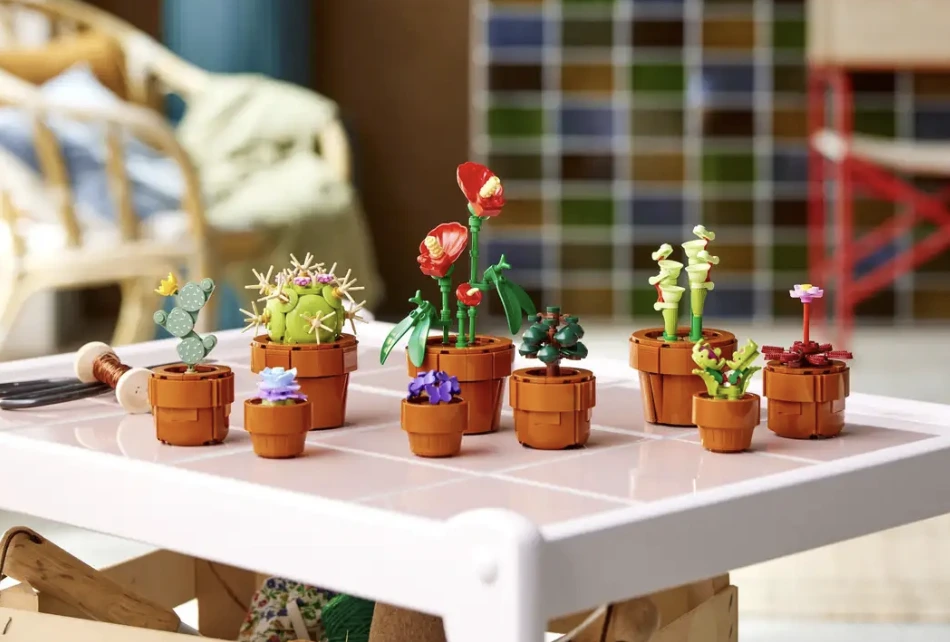 LEGO官网植物学系迷你盆栽10329开启预售  只要49.99美元就可以拥有9盆小绿植