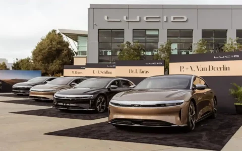 由于第三季度运营亏损扩大 Lucid下调2023年电动汽车生产目标