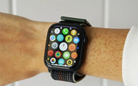 苹果Apple Watch 9系列在亚马逊Amazon优惠50美元 售价349美元