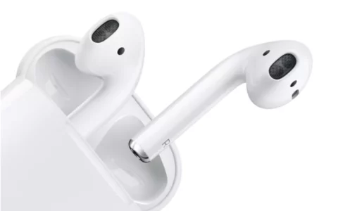 苹果Apple AirPods在美国walmart只需要花费 69.00 美元  可以省下 60.00 美元