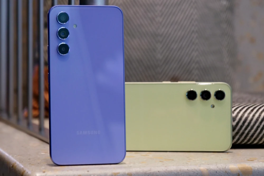 三星Galaxy A54和Galaxy A52安全来啦！ Android 14和One UI 6.0还需等待