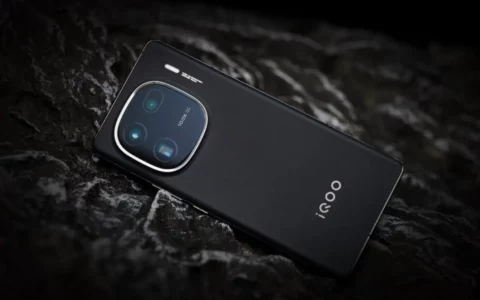 iQOO 12系列手机将于12月12日在印度上市