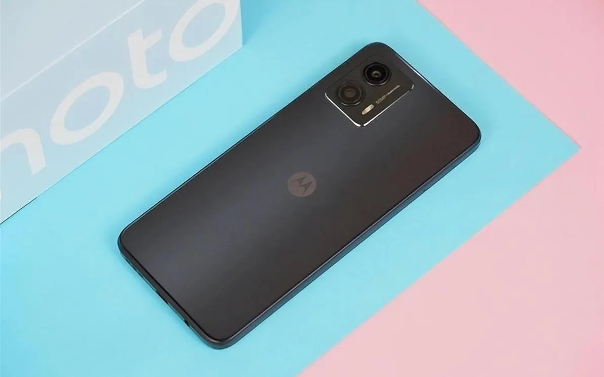 摩托罗拉Moto G53在亚马逊优惠80美元 售价250美元
