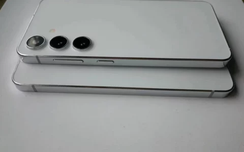 疑似三星Galaxy S24和Galaxy S24 Plus模型曝光 外观与上一代变化不大