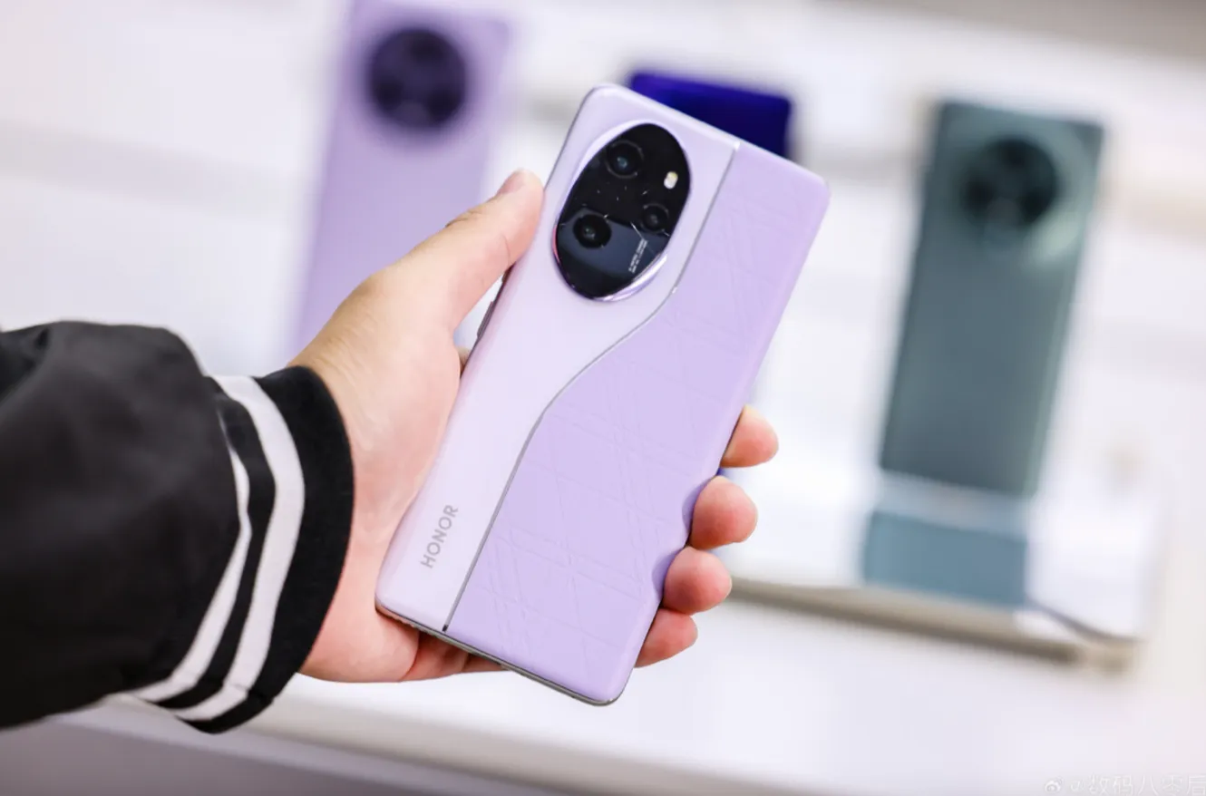 荣耀HONOR 100和HONOR 100 Pro跑分曝光均搭载高通骁龙 Android 13系统