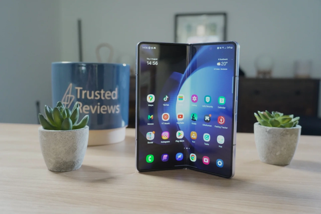 Samsung Galaxy Z Fold 5美国仅574.99美元 三星2023年黑色星期五省1345美元