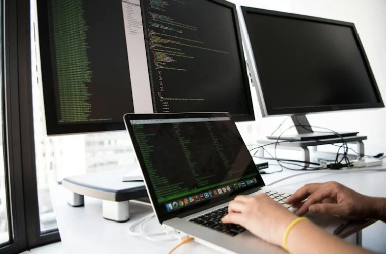 JetBrains 公布开发工具 Kotlin Multiplatform 2024 年路线图  改善 iOS 平台及 Web 性能等
