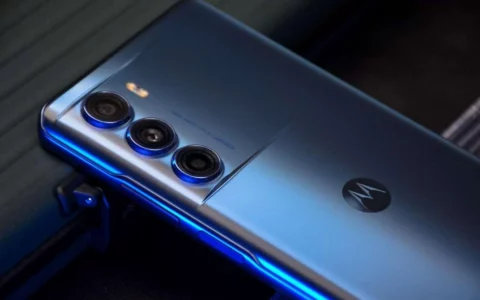 摩托罗拉Moto edge40在亚马逊优惠43% 售价374美元