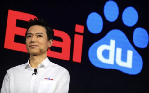 李彦宏：百度文心大模型重构广告系统，AI功能助力客户转化率增长