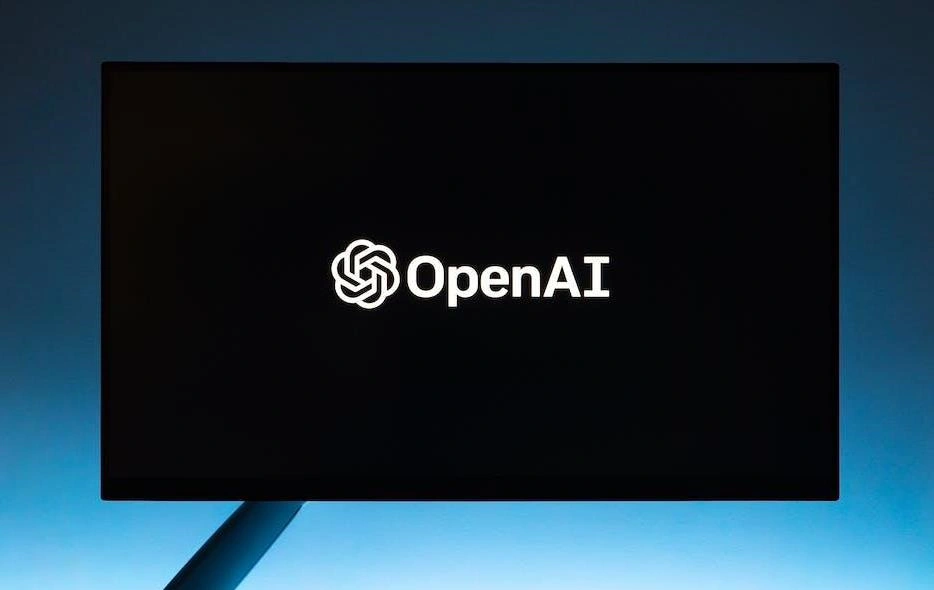 消息称谷歌Google、Meta等竞争对手疯狂抢夺OpenAI客户