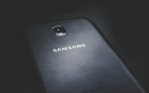 三星Samsung手机独有“锁定模式”如何使用？学会它手机不会再被意外解锁