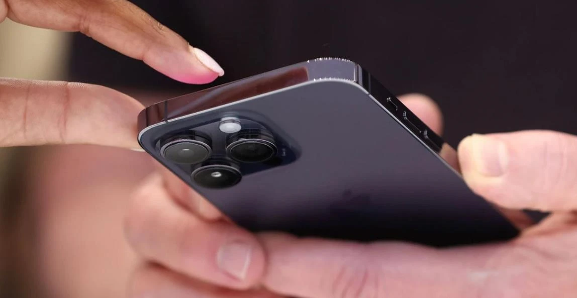 网络星期一优惠：苹果Apple iPhone 15 Pro Max美国亚马逊优惠100美元，售价1200美元