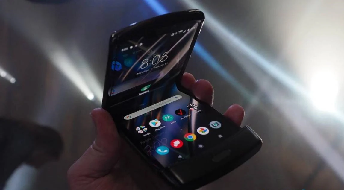 BEST BUY优惠：摩托罗拉Motorola razr+ 2023优惠300美元，售价699.99美元