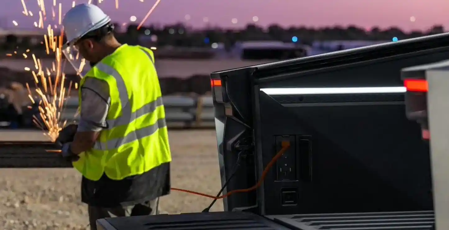 特斯拉Tesla推出Powershare车外放电功能 目前仅适用于Cybertruck