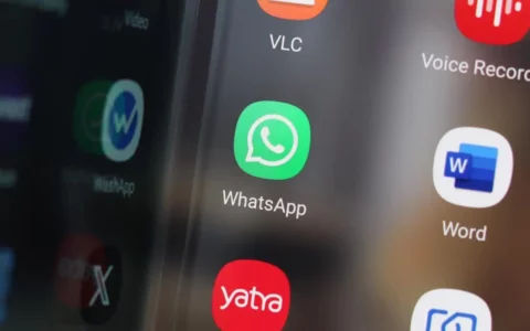 WhatsApp锁定聊天内容的密码功能向所有人开放