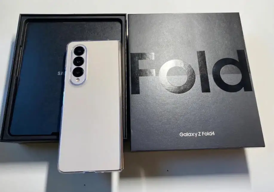 德国亚马逊优惠：三星Samsung Galaxy Z Fold4 512G版优惠666英镑，售价1253英镑