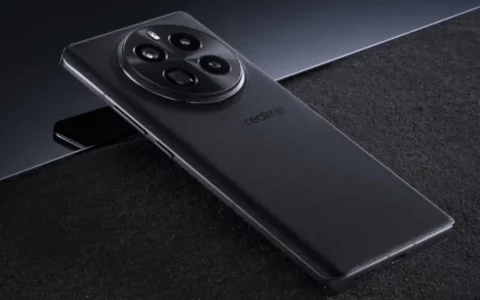 realme 真我 GT5 Pro手机“星夜”配色亮相 采用全新AG玻璃工艺