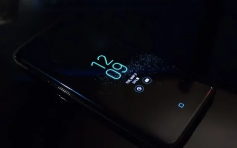 谷歌google pixel 8 如何一键变脸？用相机自带 “黑魔法” 