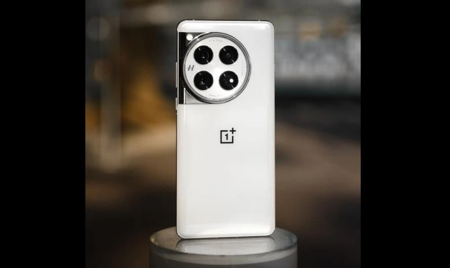 一加OnePlus 12信息泄漏 包括规格和颜色