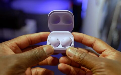 三星Samsung Galaxy Buds 2 Pro三星商店优惠60美元，售价169美元