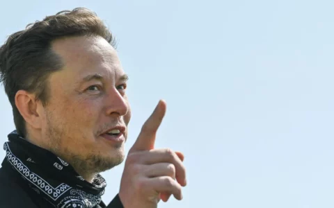 马斯克Elon Musk计划为xAI筹资10亿美元