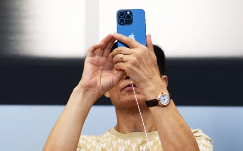 政府监控升级：美国和外国执法部门可访问iOS和Android推送通知记录